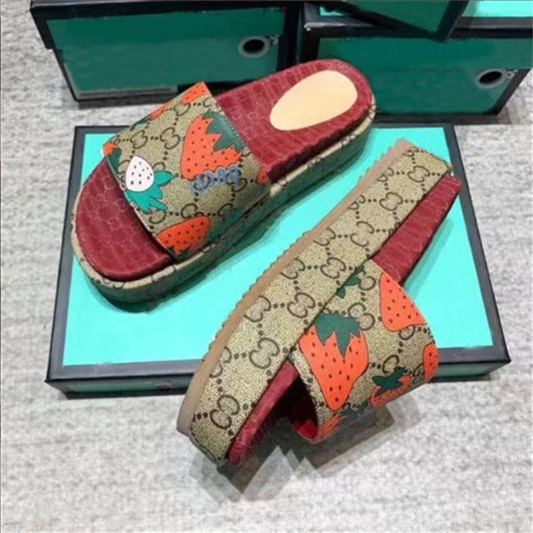 2022 Newset Classic Lady Slippers Woman Strawberry Beach Thick Bottom Shoes Platform Alphabet Sandals Leather High Heel Slippers, Blue
2022 Newset Classic Lady Slippers Woman Strawberry Beach Thick Bottom Shoes Platform Alphabet Sandals Leather High Heel Slippers, Blue