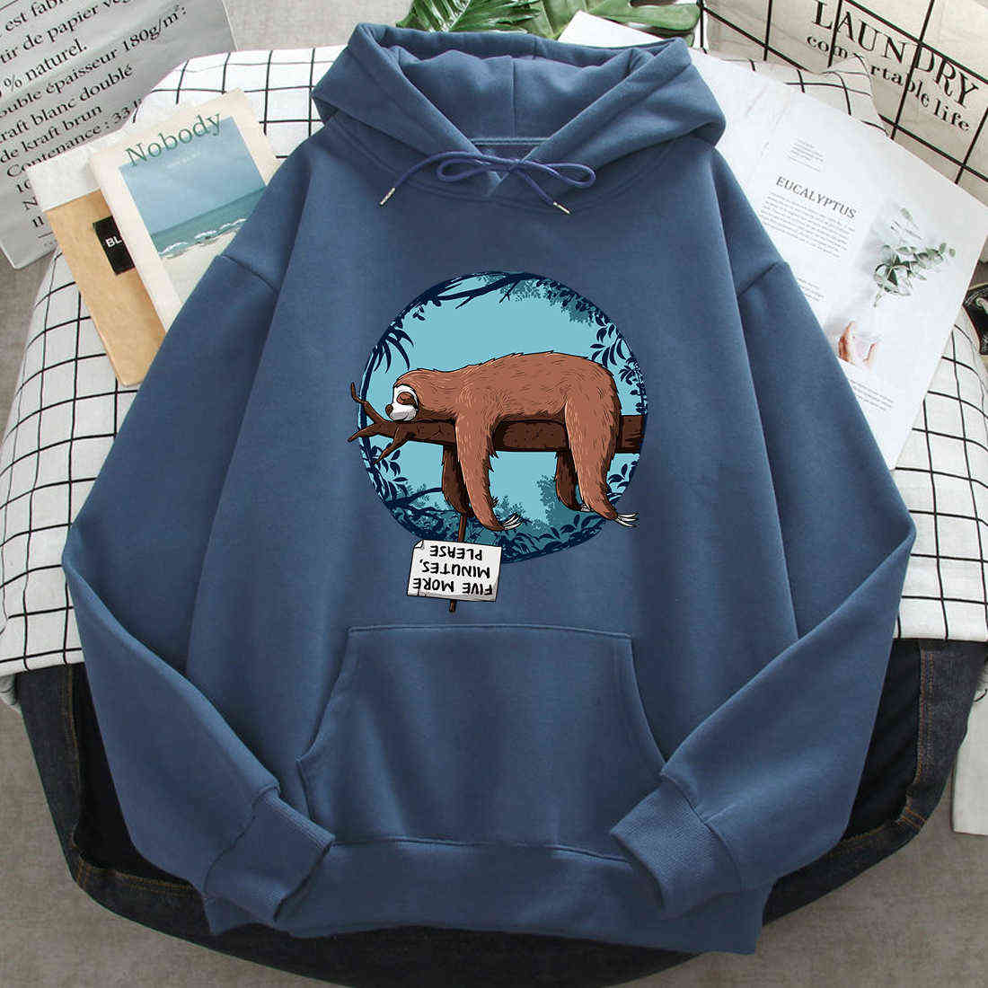 Sleeping Sloth Print Hoodies Man Women Casual Loose Sweatshirts Cartoon Anime Harajuku Vintage Streetwear Hooded Hip Hop Hoody H0909