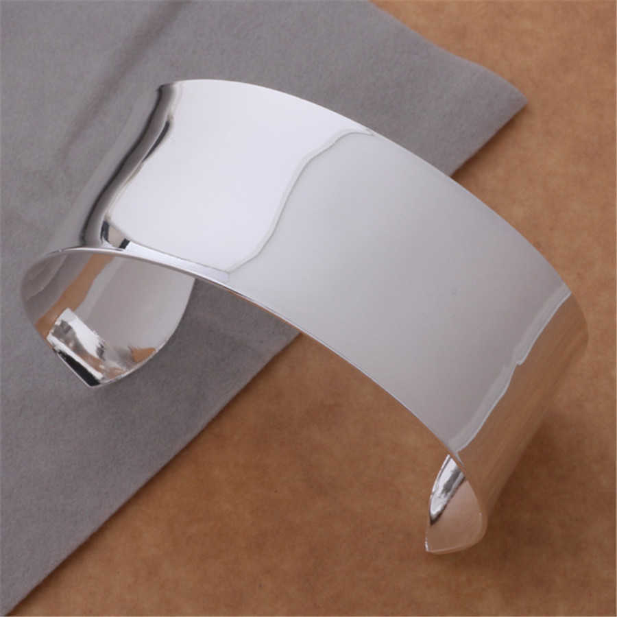 Men Bracelet Fashion Silver Color Jewelry Big Smooth Cuff Men Bracelet Bangle Wholesale Factory Price As139 Q0719
Men Bracelet Fashion Silver Color Jewelry Big Smooth Cuff Men Bracelet Bangle Wholesale Factory Price As139 Q0719