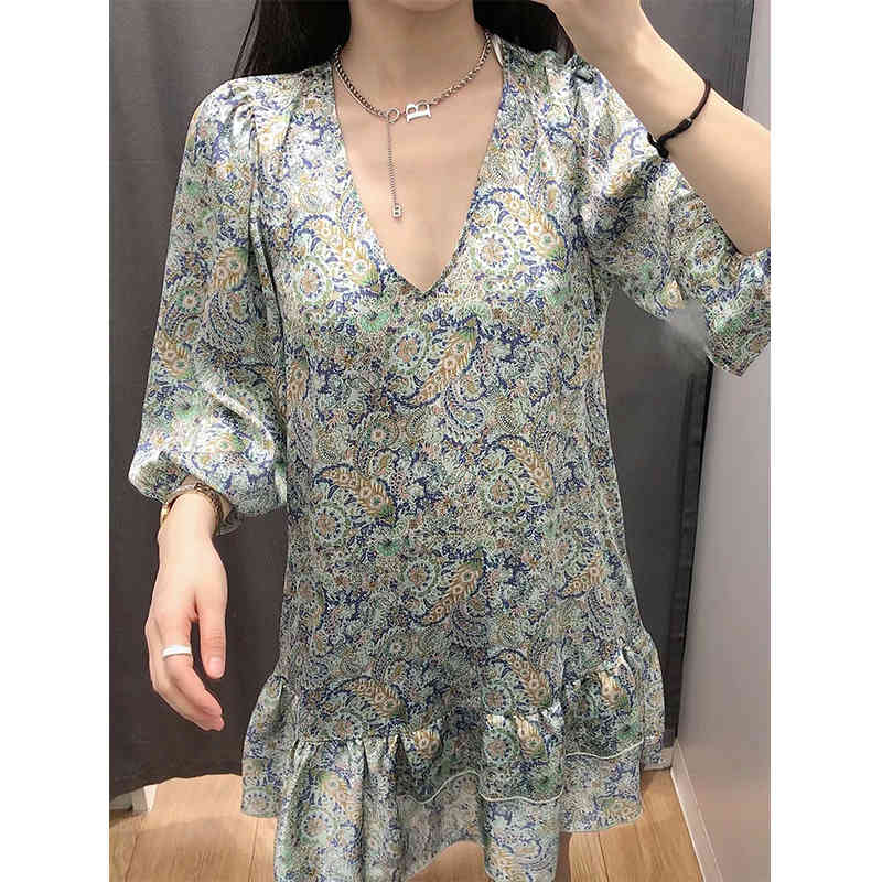 YENKYE Vintage Print Mini Satin Dress Women V Neck Long Sleeve Hem Ruffle Casual Summer Dress Plus Size Short Vestido 210515