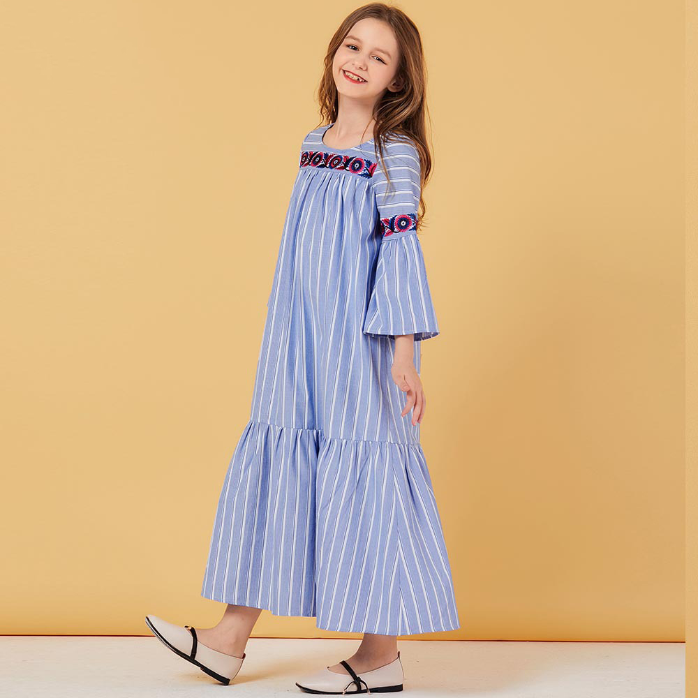 Muslim Girls Sweat Dress Children Striped Pleated Moroccan Dresses Kids Kimono Flare Sleeve Hijab Elbise Dubai Vestido Kaftan
Muslim Girls Sweat Dress Children Striped Pleated Moroccan Dresses Kids Kimono Flare Sleeve Hijab Elbise Dubai Vestido Kaftan