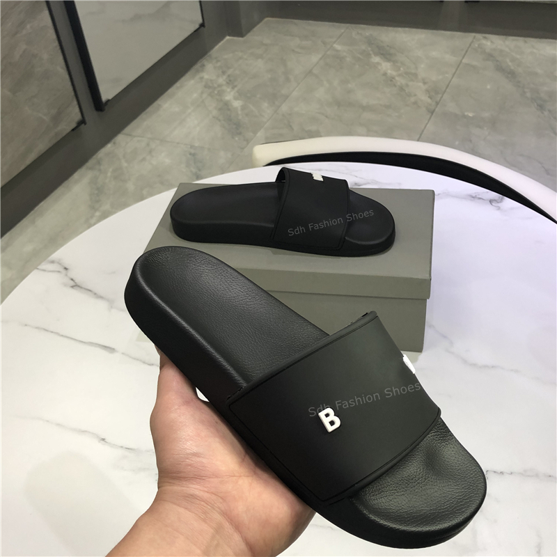2021 High Quality Mens Womens Sandals Slippers Slide Summer Fashion Wide Flat Slipper Flip Flops With Box Size 36-46, Black
2021 High Quality Mens Womens Sandals Slippers Slide Summer Fashion Wide Flat Slipper Flip Flops With Box Size 36-46, Black