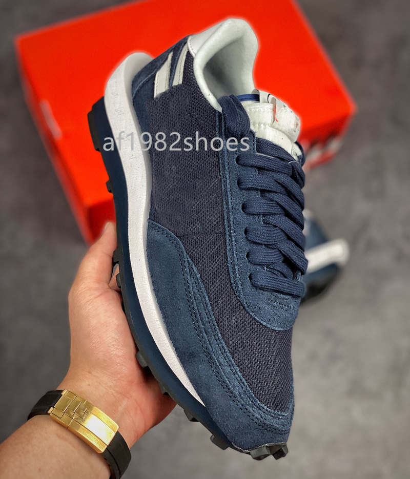 2021 Authentic Blackened Blue LDV Waffle Running Shoes Mens Womens Fragment LDWaffle Daybreak Navy Suede Platform Sports Trainers Sneakers
2021 Authentic Blackened Blue LDV Waffle Running Shoes Mens Womens Fragment LDWaffle Daybreak Navy Suede Platform Sports Trainers Sneakers