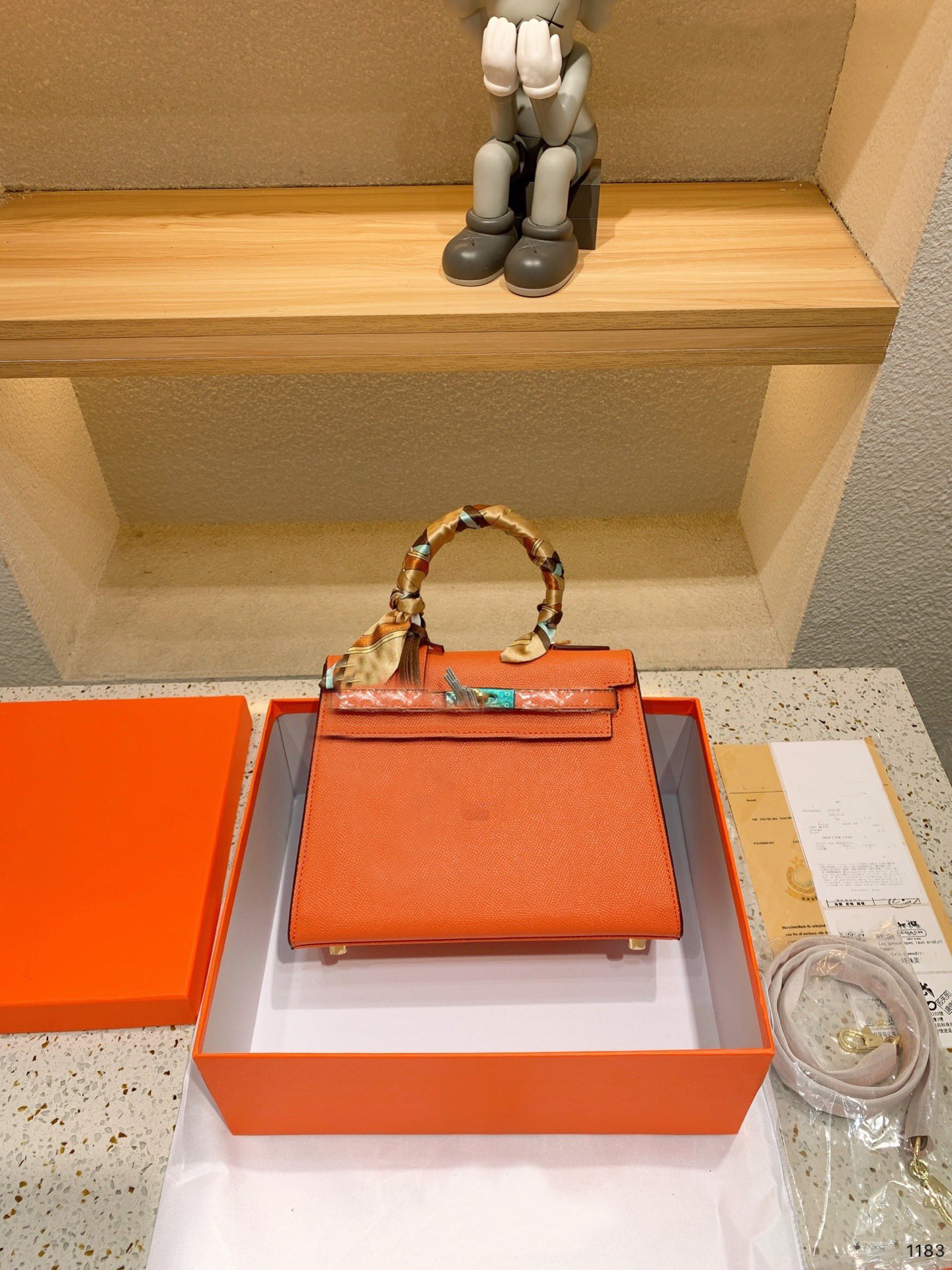 Designer Bags Women Totes Business Shoulder bags Cowskin Genuine leather Handbag Luxury Clutch Handmade Purse Scarf Charm Straps Birkin bag, Color1
Designer Bags Women Totes Business Shoulder bags Cowskin Genuine leather Handbag Luxury Clutch Handmade Purse Scarf Charm Straps Birkin bag, Color1