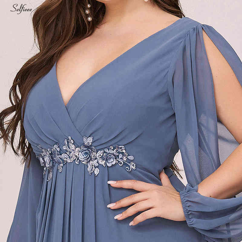 Plus Size Dusty Blue Women Dress Deep V-Neck Long Sleeve Appliques Ruched Long Party Dress Maxi Chiffon Dress Robe De Soiree 210409