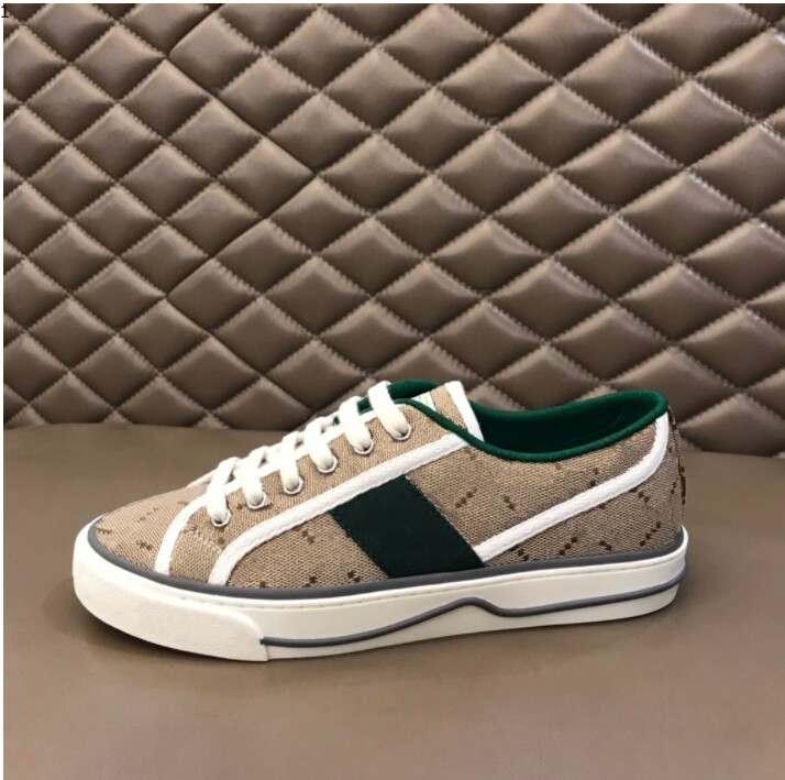 Ace 2021 neue Luxus-Modedesigner Turnschuhe Leder Plattform Vintage Qualittsfrauen Mensschuhe Maus Karikaturdruck size35-45 RDtt769
Ace 2021 neue Luxus-Modedesigner Turnschuhe Leder Plattform Vintage Qualittsfrauen Mensschuhe Maus Karikaturdruck size35-45 RDtt769