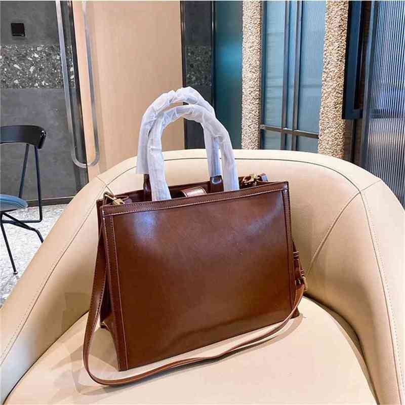 Women Luxurys Designers Bags 2021 Shop Purchase style autumn and winter of small KK hand fashion Designer Handbag Handbags Totes Crossbody Bag
Women Luxurys Designers Bags 2021 Shop Purchase style autumn and winter of small KK hand fashion Designer Handbag Handbags Totes Crossbody Bag