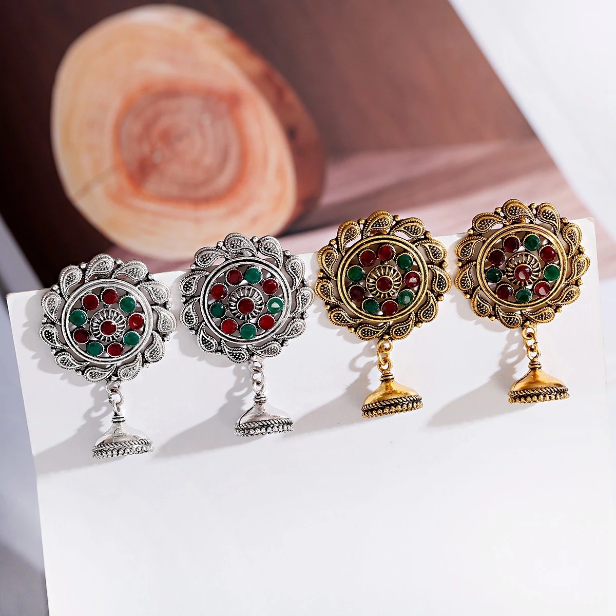 Vintage Round Wave Drop Earrings For Women Wedding Ornaments Retro Charm Elegant Statement Earrings Bijoux
Vintage Round Wave Drop Earrings For Women Wedding Ornaments Retro Charm Elegant Statement Earrings Bijoux