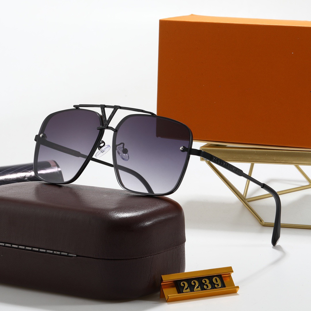 High Quality Ray Men Women Polarized Sunglasses Vintage Pilot Wayfarer Brand Sun Glasses UV400 Bans With box and case, White;black
High Quality Ray Men Women Polarized Sunglasses Vintage Pilot Wayfarer Brand Sun Glasses UV400 Bans With box and case, White;black