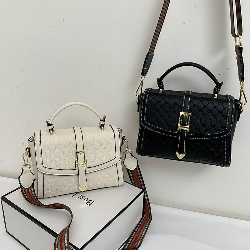 Luxury designer Crossbody Shoulder Backpack Handbags Tote bag Bags Handbags Wallet Purse Store Top-Handle Fashion Large Capacity Tote Female
Luxury designer Crossbody Shoulder Backpack Handbags Tote bag Bags Handbags Wallet Purse Store Top-Handle Fashion Large Capacity Tote Female