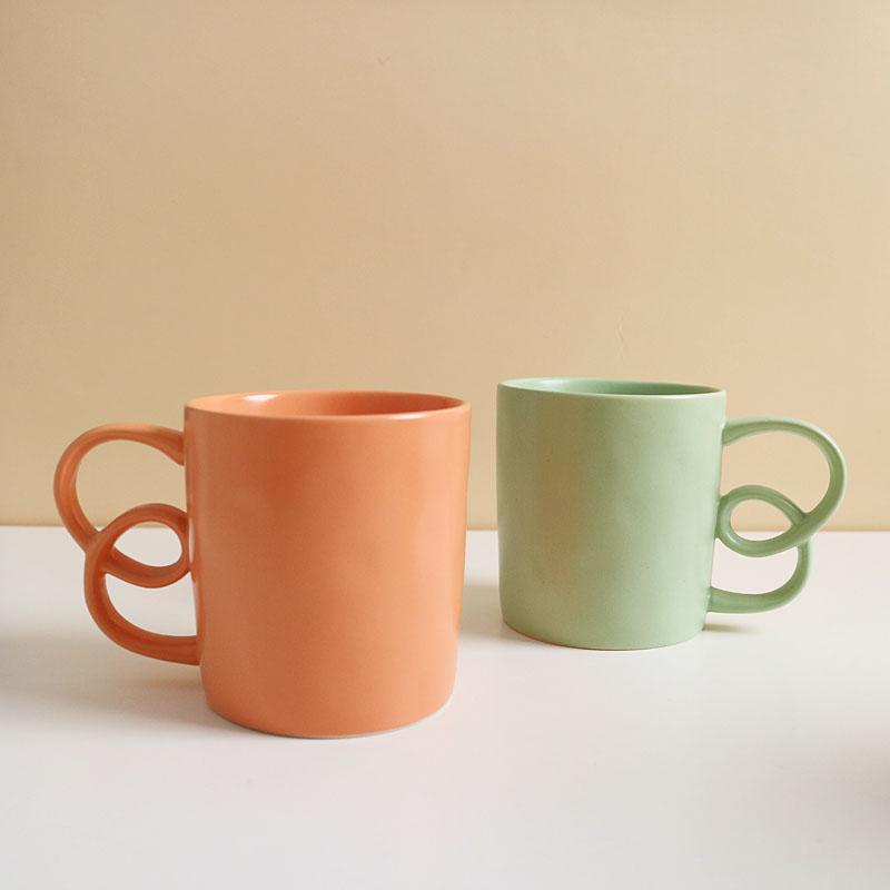 Mugs Ceramic Coffee Mug Tumbler Tea Milk Water Cup Home Office Drinkware Cute Creative Handle Gift Cups 400ml
Mugs Ceramic Coffee Mug Tumbler Tea Milk Water Cup Home Office Drinkware Cute Creative Handle Gift Cups 400ml