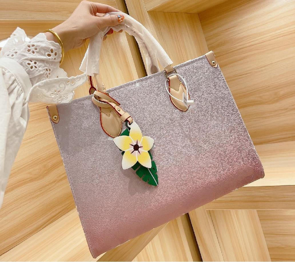 ONTHEGO MM GM bag Luxurys Designers bags handbags M45321 High Quality Ladies Chain Shoulder Patent Leather Diamond Evening Cross body wallet
ONTHEGO MM GM bag Luxurys Designers bags handbags M45321 High Quality Ladies Chain Shoulder Patent Leather Diamond Evening Cross body wallet