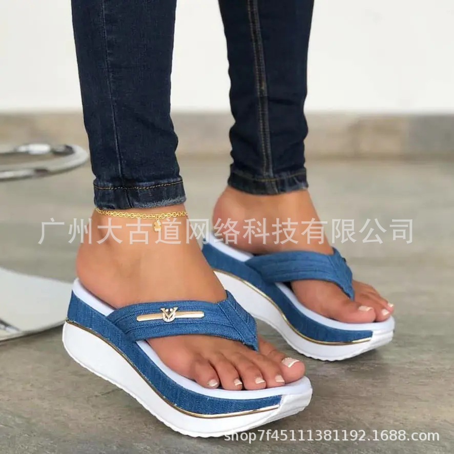 luxury slippers 2021 summer large thick soled slipper's clip toe flip flop outdoor casual sandals, Black
luxury slippers 2021 summer large thick soled slipper's clip toe flip flop outdoor casual sandals, Black