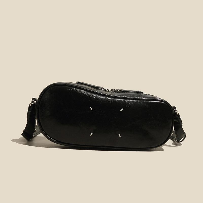 Duffel Bags Leather Women's Bag Solid Small Round Quality Luxury Designer Brand Fashion Classic Letter Contrast Color M6
Duffel Bags Leather Women's Bag Solid Small Round Quality Luxury Designer Brand Fashion Classic Letter Contrast Color M6