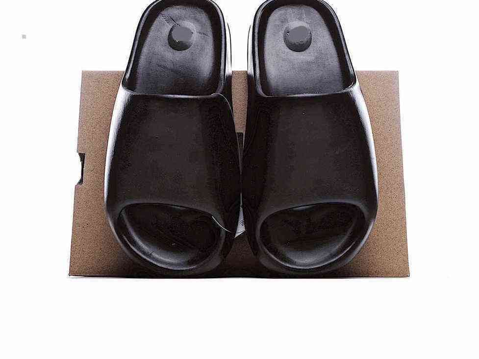 fashion brand slippers for men super great quality indoor outdoor basketball football soccer sneakers sports sandal gift birthday summer par, Black
fashion brand slippers for men super great quality indoor outdoor basketball football soccer sneakers sports sandal gift birthday summer par, Black