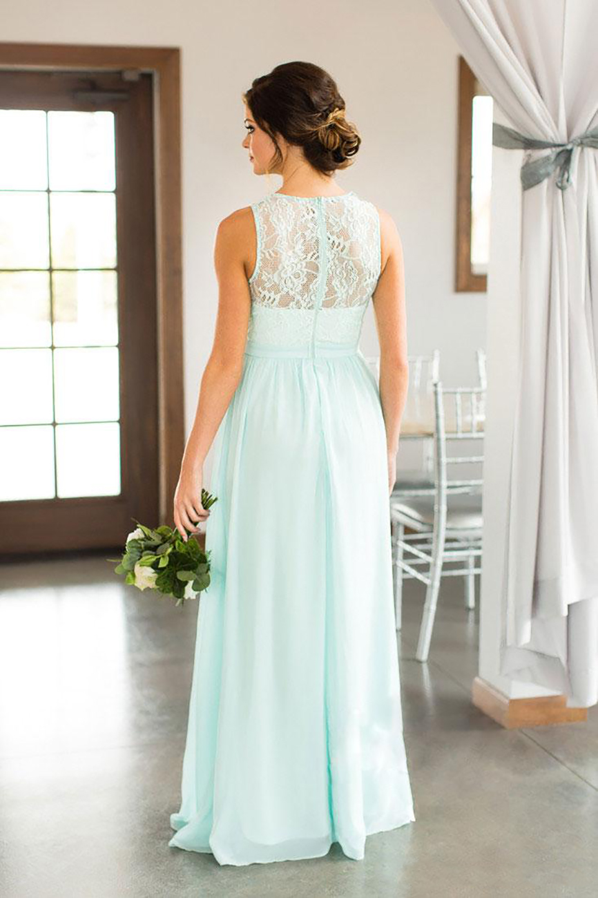 2021 Mint Green Lace Country Bridesmaids Dresses Long Sheer Jewel Neck Chiffon Wedding Guest Dress Floor Length Cheap Maid Of Honor Gowns