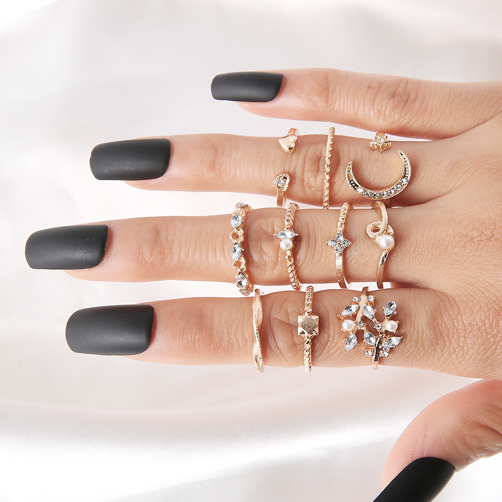 Bohemian Crown Star Moon Ring Set Suitable for Women Fashion Crystal Lotus Geometry Lady Ring Jewelry Halloween