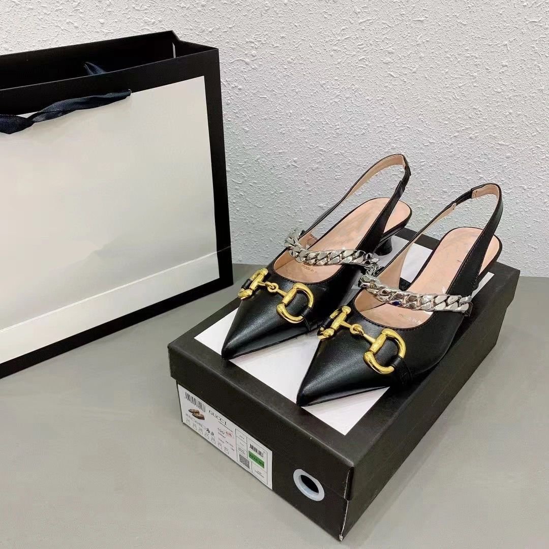 G shoes High version pointed horsebit metal chain cat heel travel vacation leather back empty sandals 35-40 kj0004
G shoes High version pointed horsebit metal chain cat heel travel vacation leather back empty sandals 35-40 kj0004
