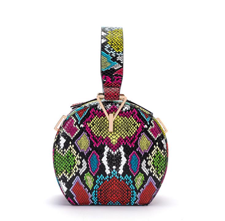 2021 Snake Print Small Round Bag Shoulder Messenger Handbag Fashion Trend European And American Style Chain Female Bags, As pic
2021 Snake Print Small Round Bag Shoulder Messenger Handbag Fashion Trend European And American Style Chain Female Bags, As pic
