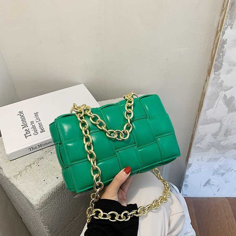 French fashion niche women's 2021 new high sense small square pillow chain armpit diagonal cross woven bag, White
French fashion niche women's 2021 new high sense small square pillow chain armpit diagonal cross woven bag, White