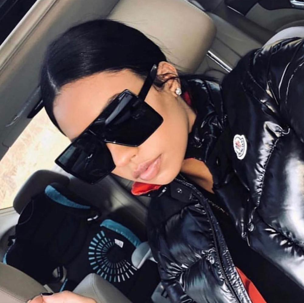 Highend accessoriesLarge newt fashion men women custom shad vintage wholale street style sunglass frame metal sun glass
Highend accessoriesLarge newt fashion men women custom shad vintage wholale street style sunglass frame metal sun glass