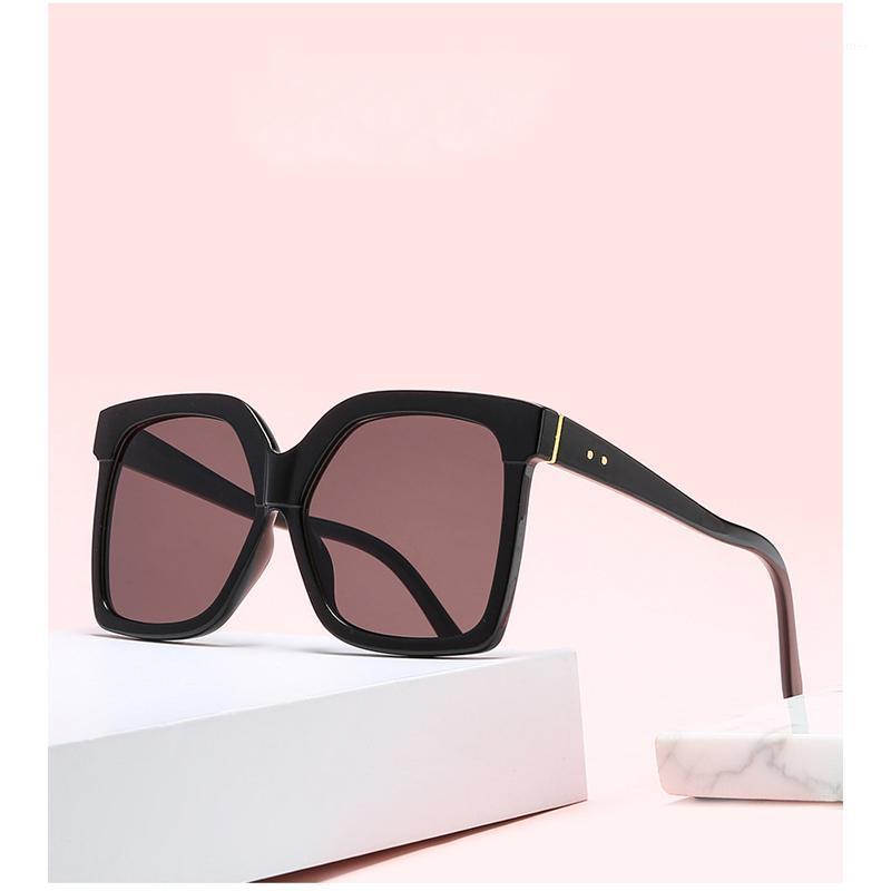 Sunglasses 2021 Fashion Square Women Designer Sun Glasses Men Vintage Trend Black Shades Female Travel UV400 Oculos
Sunglasses 2021 Fashion Square Women Designer Sun Glasses Men Vintage Trend Black Shades Female Travel UV400 Oculos