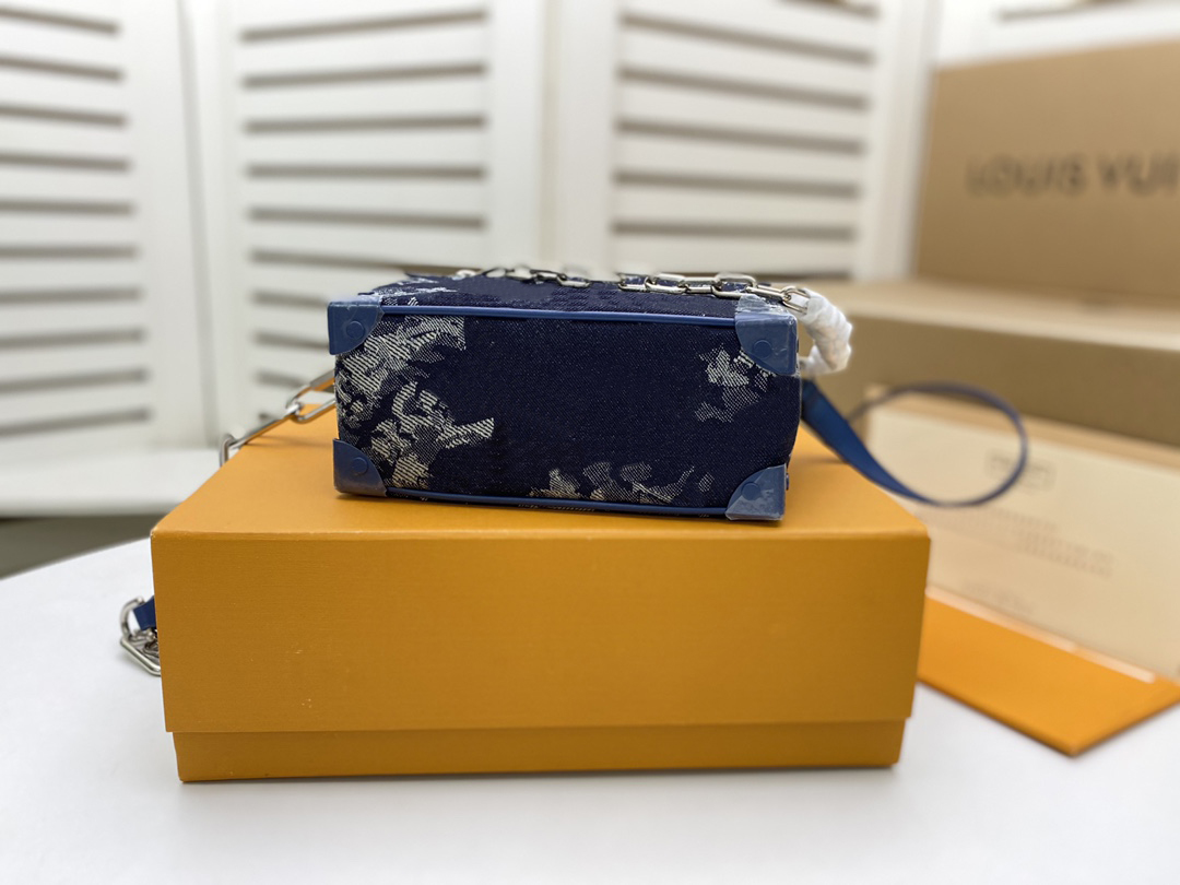 M80033 High Quality tapestry pattern coated canvas chains Lady Mini Soft Trunk zipped pocket Classic shoulder bags handbags Crossbody Bags, Blue
M80033 High Quality tapestry pattern coated canvas chains Lady Mini Soft Trunk zipped pocket Classic shoulder bags handbags Crossbody Bags, Blue