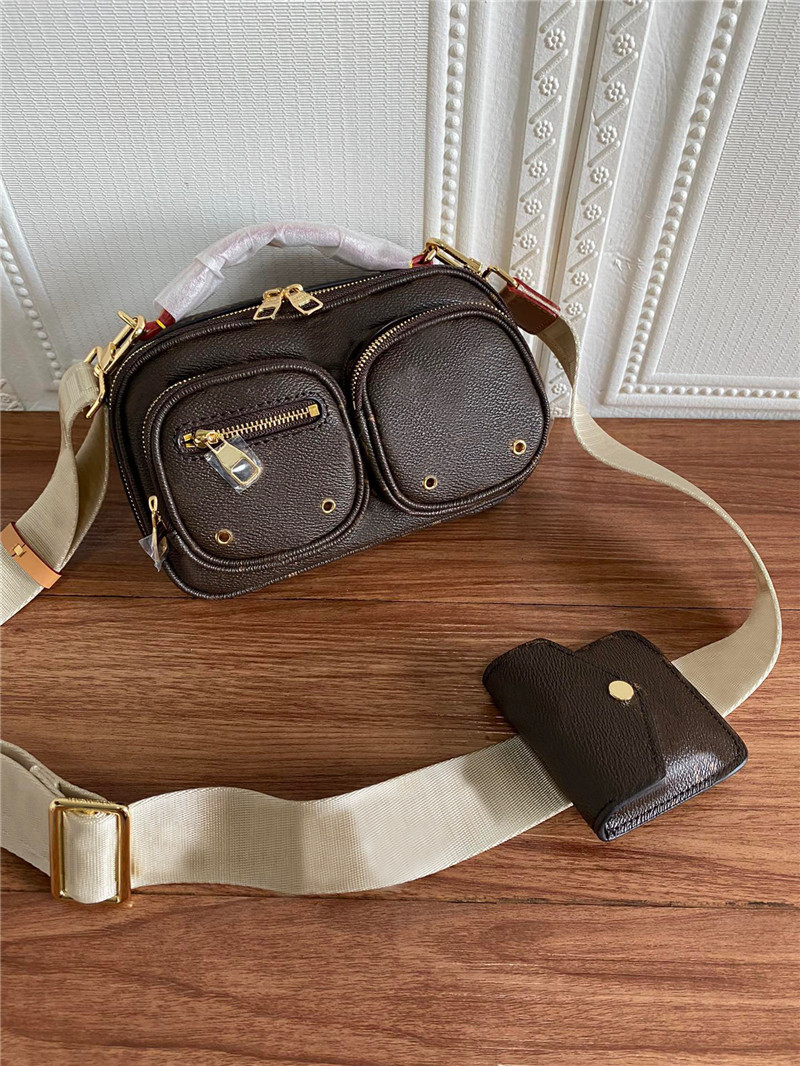 2021 High Quality 2 Piece Set Leather Luxurys Handbag Crossbody Bag Designer Style Mini Size 18cm Fashionable Women Men Clutch and Wallet
2021 High Quality 2 Piece Set Leather Luxurys Handbag Crossbody Bag Designer Style Mini Size 18cm Fashionable Women Men Clutch and Wallet