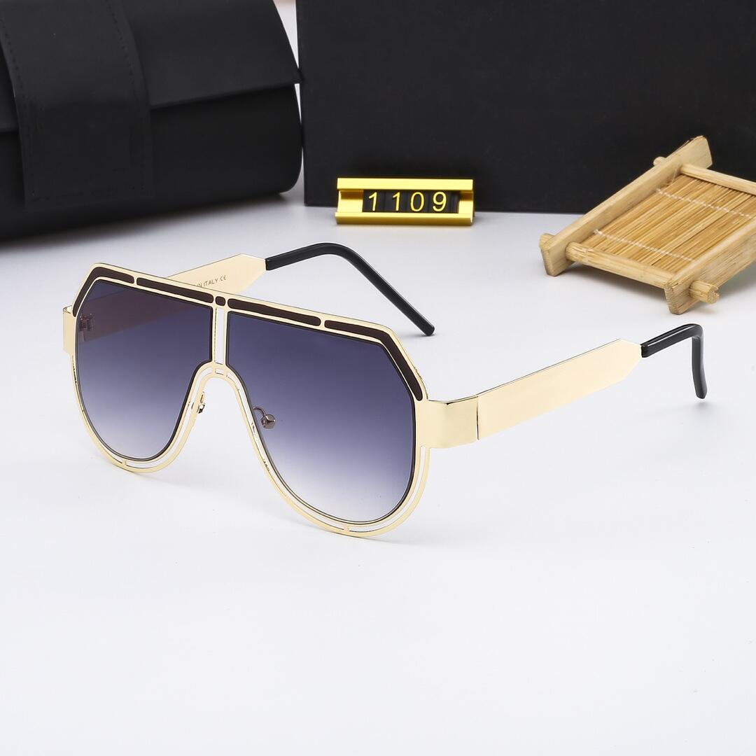 Luxury Mens Brand Sunglass Classical Designer Polarized Glasses Men Women Pilot Sunglasses UV400 Eyewear Sunnies Metal Frame Polaroid Lens 1109
Luxury Mens Brand Sunglass Classical Designer Polarized Glasses Men Women Pilot Sunglasses UV400 Eyewear Sunnies Metal Frame Polaroid Lens 1109