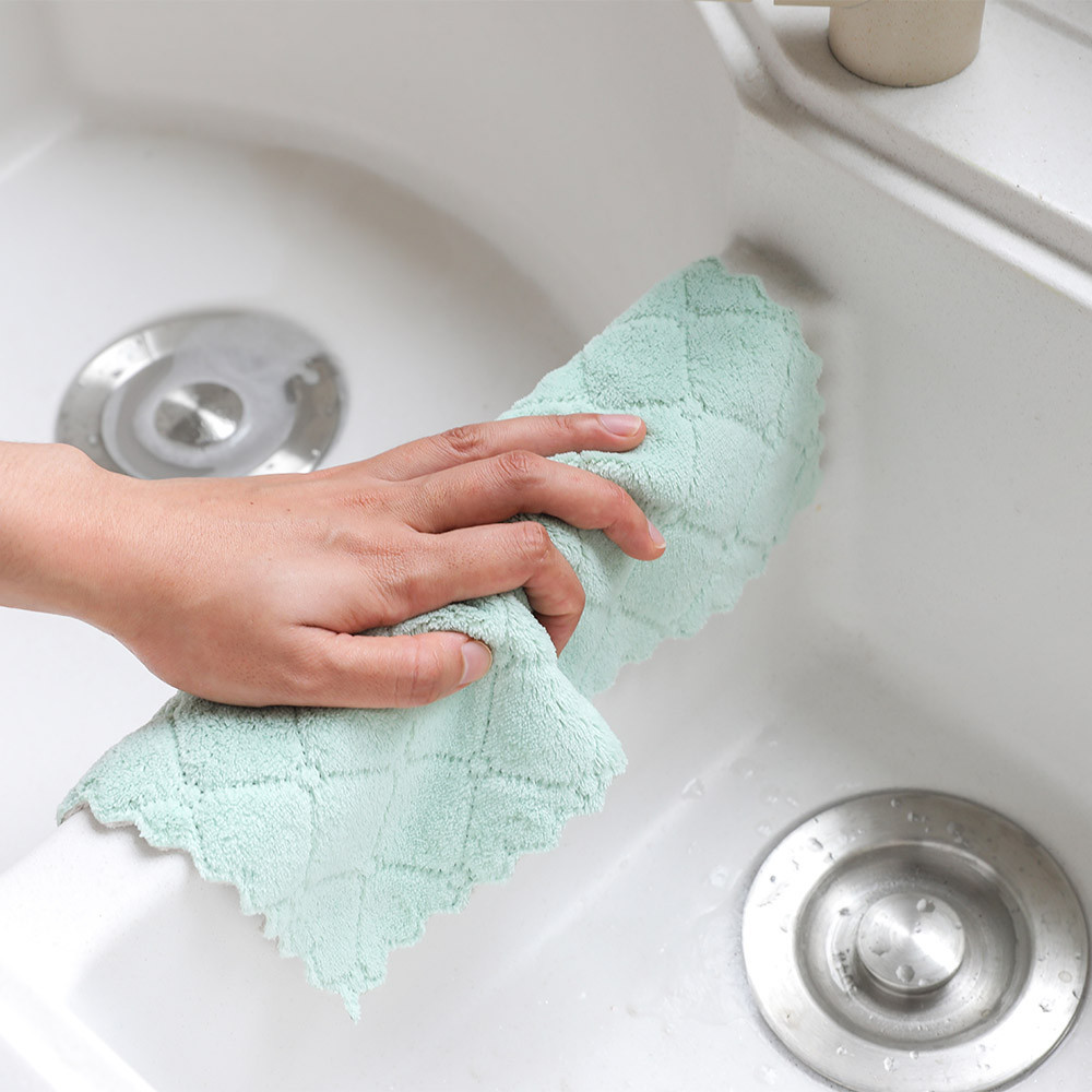 Coral non-stick oil velvet hanging hand towels kitchen dishclout cleaning towel home kitchen cleaning cloth gout transport