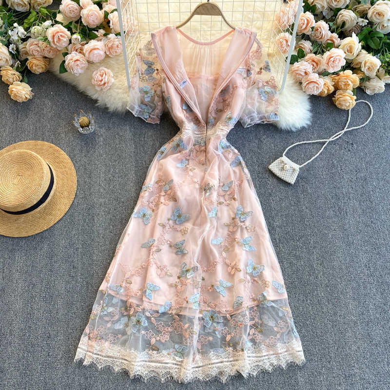 Fashion Women Gauze Embroidered Butterfly Round Neck Short Sleeve High Waist Slim A-line Dress Elegant Vestidos R253 210527