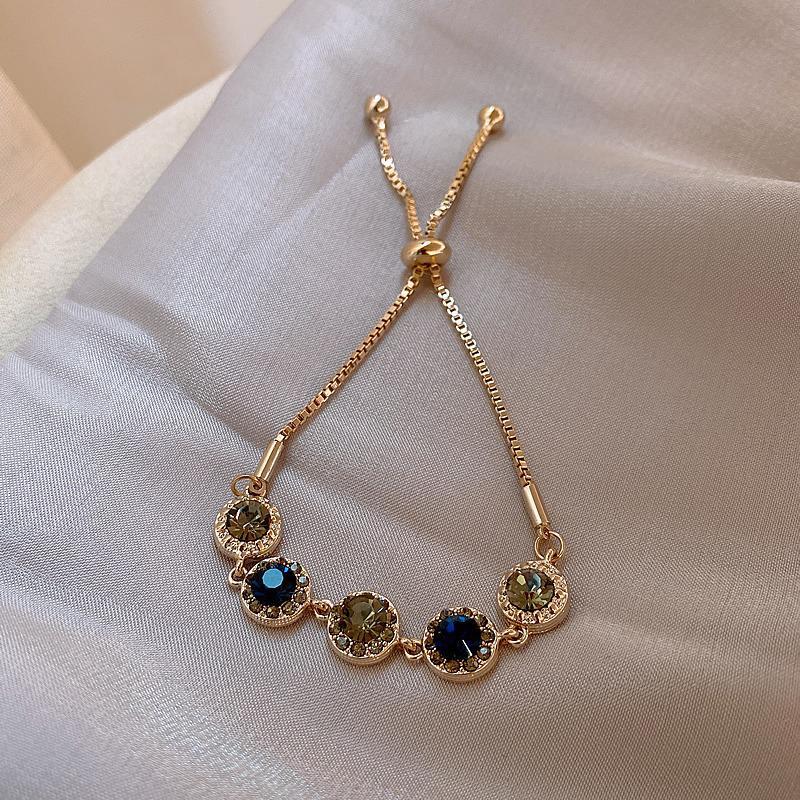 Charm Bracelets CARLIDANA Est Vintage Colorful Crystal Bracelet Rhinestone Adjustable Friendship Gift Golden Jewelry For Women Girls
Charm Bracelets CARLIDANA Est Vintage Colorful Crystal Bracelet Rhinestone Adjustable Friendship Gift Golden Jewelry For Women Girls