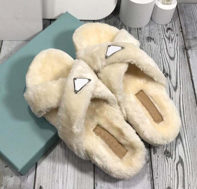Designer Lambswool Platform Heel Slides Slipper Women Brand Plush Woolen Scuffs Slippers Flat Heels Cross Strap Home Sandals Luxurys Flip Flops Shoes Size 35-40, Box not sold separately
Designer Lambswool Platform Heel Slides Slipper Women Brand Plush Woolen Scuffs Slippers Flat Heels Cross Strap Home Sandals Luxurys Flip Flops Shoes Size 35-40, Box not sold separately