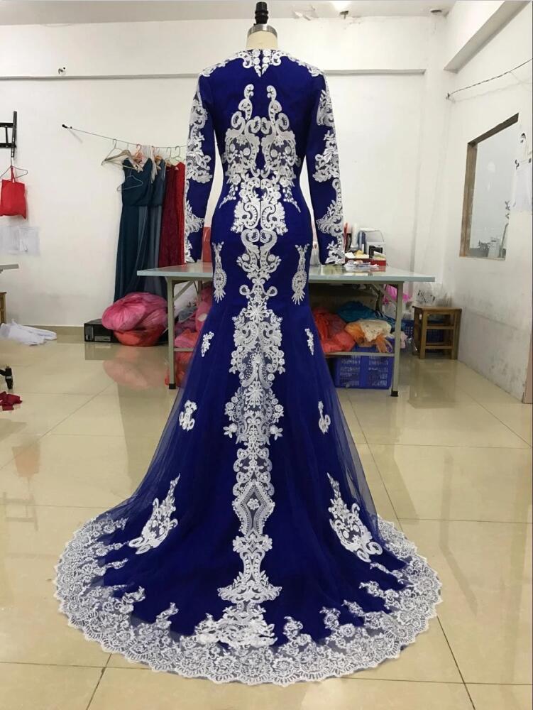 Saudi Arabia Formal Evening Dresses With Long Sleeves Ivory Lace Jewel Muslim Special Occasion Party Women Dress Plus Size Prom Mermaid Style 2021