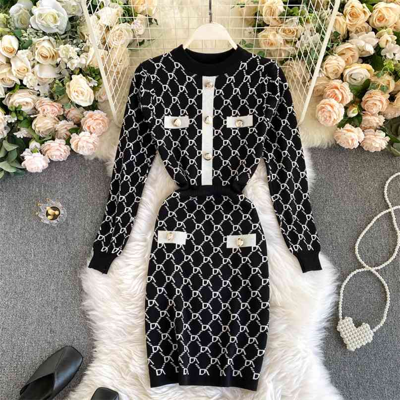 women elegant geometric pattern knit dress fashion autumn long sleeve buttons slim pencil vintage work es 210603, Black
women elegant geometric pattern knit dress fashion autumn long sleeve buttons slim pencil vintage work es 210603, Black