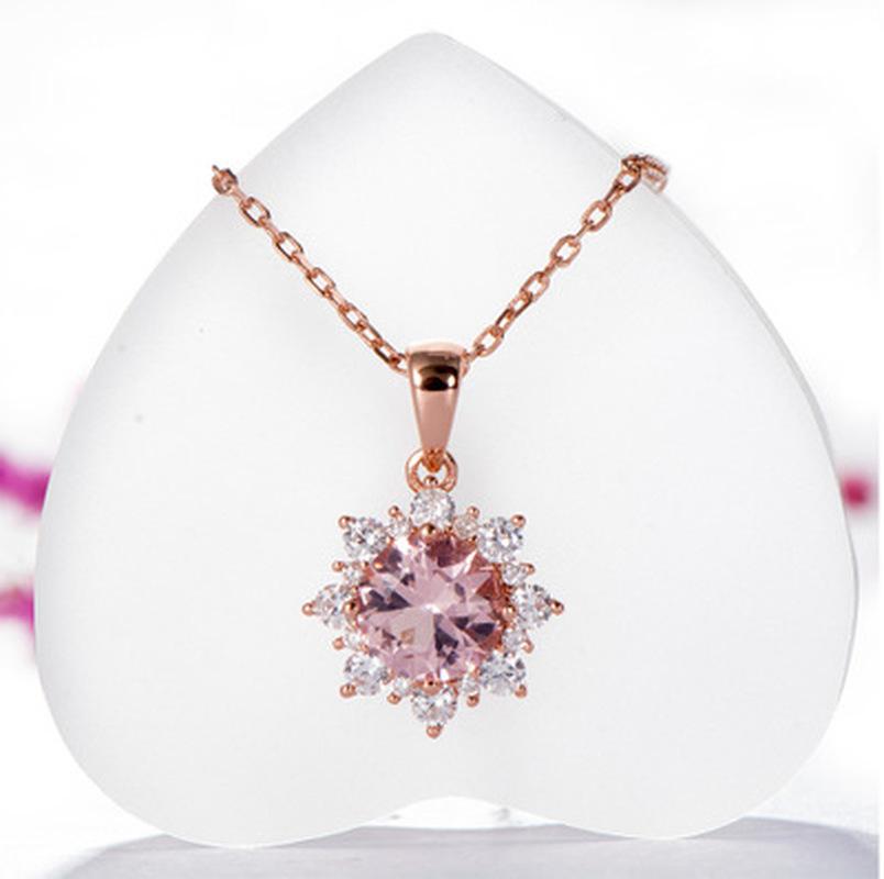 Pendant Necklaces Snowflake Shape Gemstone Zircon For Women Christmas Gifts Wedding Engagement Jewelry
Pendant Necklaces Snowflake Shape Gemstone Zircon For Women Christmas Gifts Wedding Engagement Jewelry