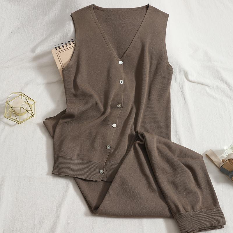 Women's Two Piece Pants Summer Elegant V-neck Button Breasted Sleeveless Vest Top With Solid Color Wide-leg Knitted Two-piece Suit Female Tr, Coffee
Women's Two Piece Pants Summer Elegant V-neck Button Breasted Sleeveless Vest Top With Solid Color Wide-leg Knitted Two-piece Suit Female Tr, Coffee