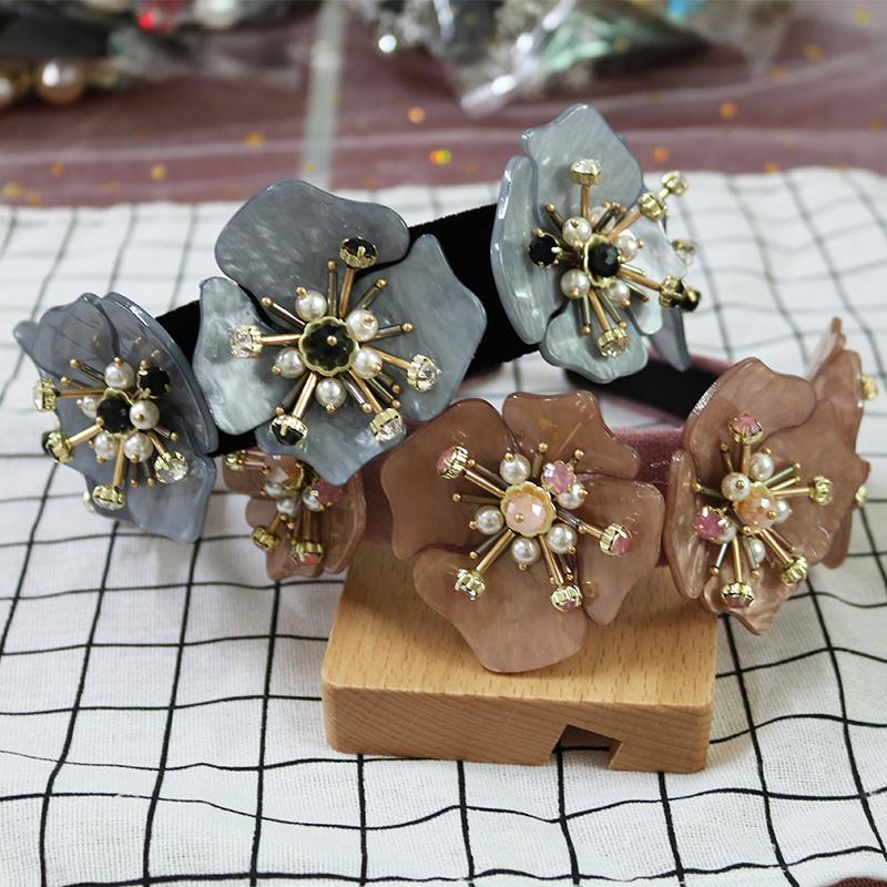 Hair Clips & Barrettes Charm Baroque Crown Tiaras Acrylic Flower Crystal Band Headband Wedding Jewelry Party Bridal Accessories Gift, Golden;silver
Hair Clips & Barrettes Charm Baroque Crown Tiaras Acrylic Flower Crystal Band Headband Wedding Jewelry Party Bridal Accessories Gift, Golden;silver