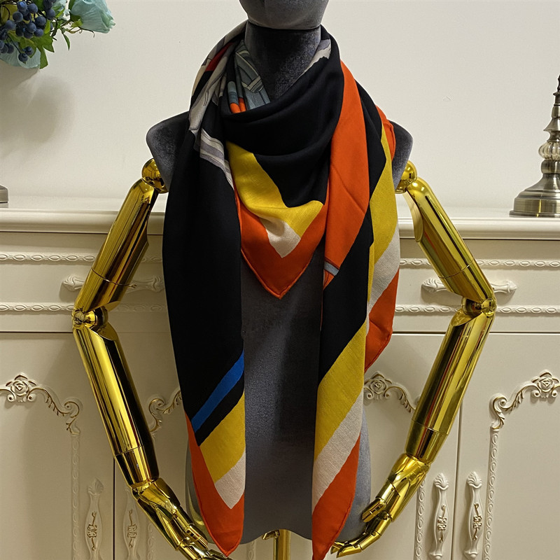 Women's square scarf shawl good quality 30% silk 70% cashmere material Warm scarves print pattern size 130cm-130cm
Women's square scarf shawl good quality 30% silk 70% cashmere material Warm scarves print pattern size 130cm-130cm
