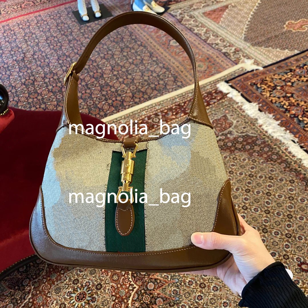 Women Designer Handbag Shoulder Bag Multiple Colors Textured Retro Classic Vintage, Different-price
Women Designer Handbag Shoulder Bag Multiple Colors Textured Retro Classic Vintage, Different-price