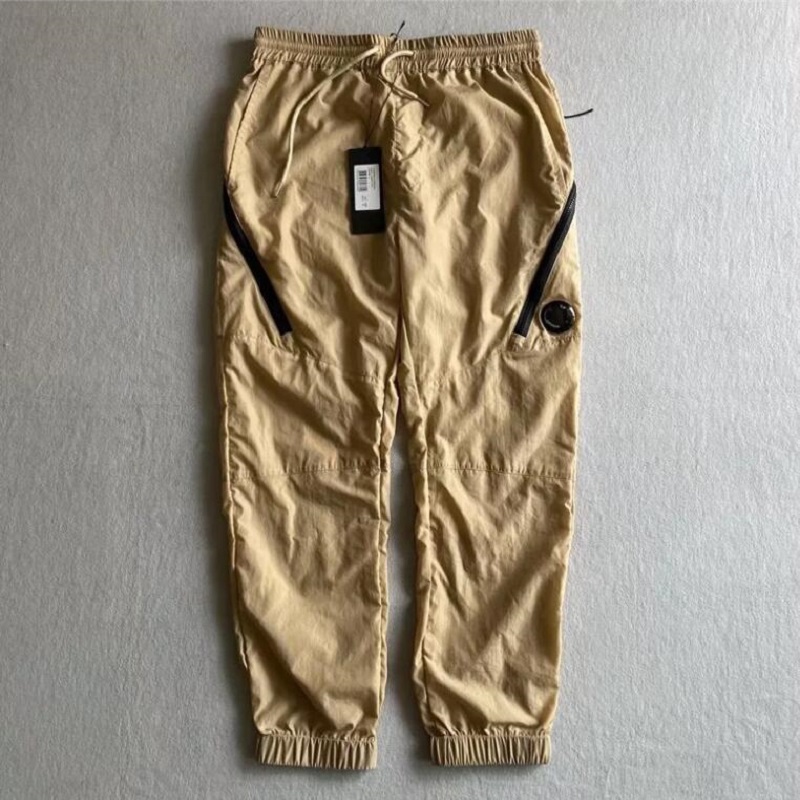 2022 SS Metal nylon men pants one lens logo zipper pocket male pant outdoor tracksuit casual jogging trousers, Khaki
2022 SS Metal nylon men pants one lens logo zipper pocket male pant outdoor tracksuit casual jogging trousers, Khaki