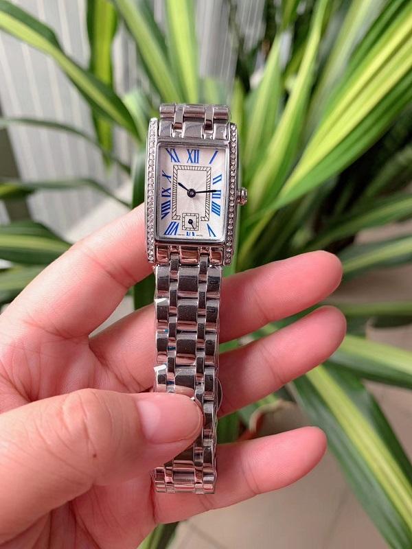 2022 Top quality luxury watch Men's and women's wrist watch Waterproof quartz Designer LONGIN steel belt fashion accessory
2022 Top quality luxury watch Men's and women's wrist watch Waterproof quartz Designer LONGIN steel belt fashion accessory