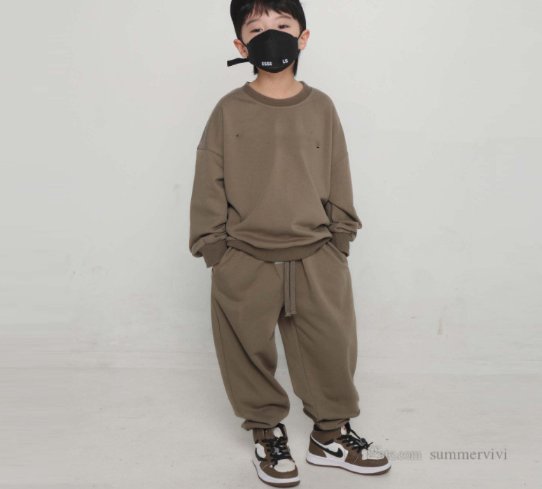 Fashion Kids Sport clothing sets boys girls letter long sleeve sweatshirt jumper+casual trousers 2pcs children velvet warm outfits A7956, Chocolate
Fashion Kids Sport clothing sets boys girls letter long sleeve sweatshirt jumper+casual trousers 2pcs children velvet warm outfits A7956, Chocolate