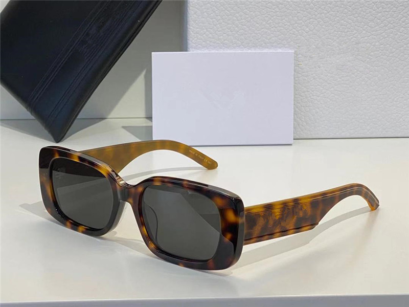 Summer Sunglasses For Men and Women style Anti-Ultraviolet Retro WILDOR S2U Plate Square Full Frame fashion Eyeglasses Random Box
Summer Sunglasses For Men and Women style Anti-Ultraviolet Retro WILDOR S2U Plate Square Full Frame fashion Eyeglasses Random Box