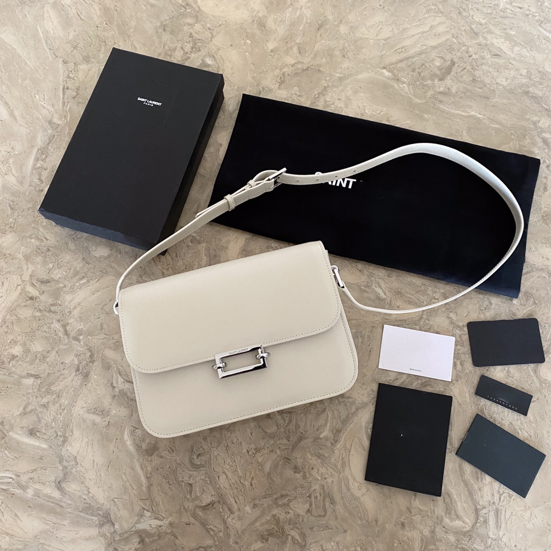 2021 The New women Luxury designer Shoulder Bags mailon Flap bag Magnetic buckle mini Crossbody Plain Genuine Leather female Fashion Bags lianquan001, White
2021 The New women Luxury designer Shoulder Bags mailon Flap bag Magnetic buckle mini Crossbody Plain Genuine Leather female Fashion Bags lianquan001, White