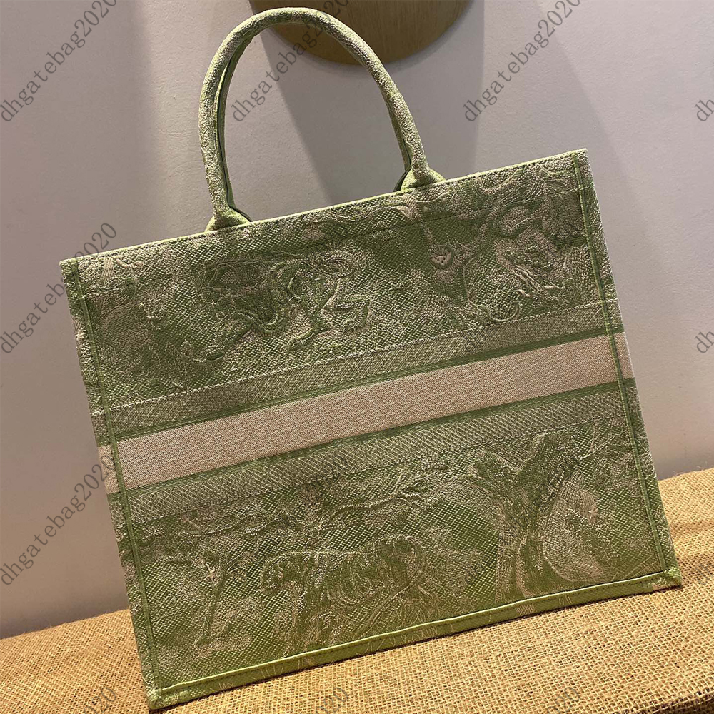 Women Handbags Luxury Designer Tote Bag Printed Pattern Beach Bag High Quality Fashion Embroidery Spacious Large Capacity Shopping Bags Duffle Clutch, Packing bag
Women Handbags Luxury Designer Tote Bag Printed Pattern Beach Bag High Quality Fashion Embroidery Spacious Large Capacity Shopping Bags Duffle Clutch, Packing bag