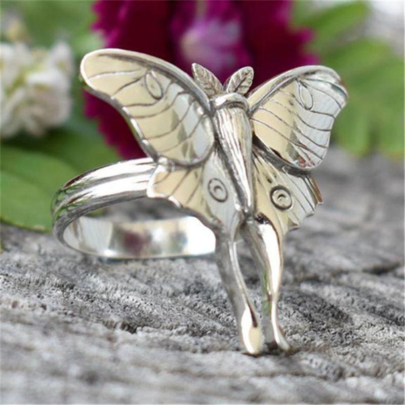 Cluster Rings Vintage High Quality Butterfly Woman Personality Animal Jewelry Fashion Party Ring For Female Wedding Marriage Charm Gift, Golden;silver
Cluster Rings Vintage High Quality Butterfly Woman Personality Animal Jewelry Fashion Party Ring For Female Wedding Marriage Charm Gift, Golden;silver
