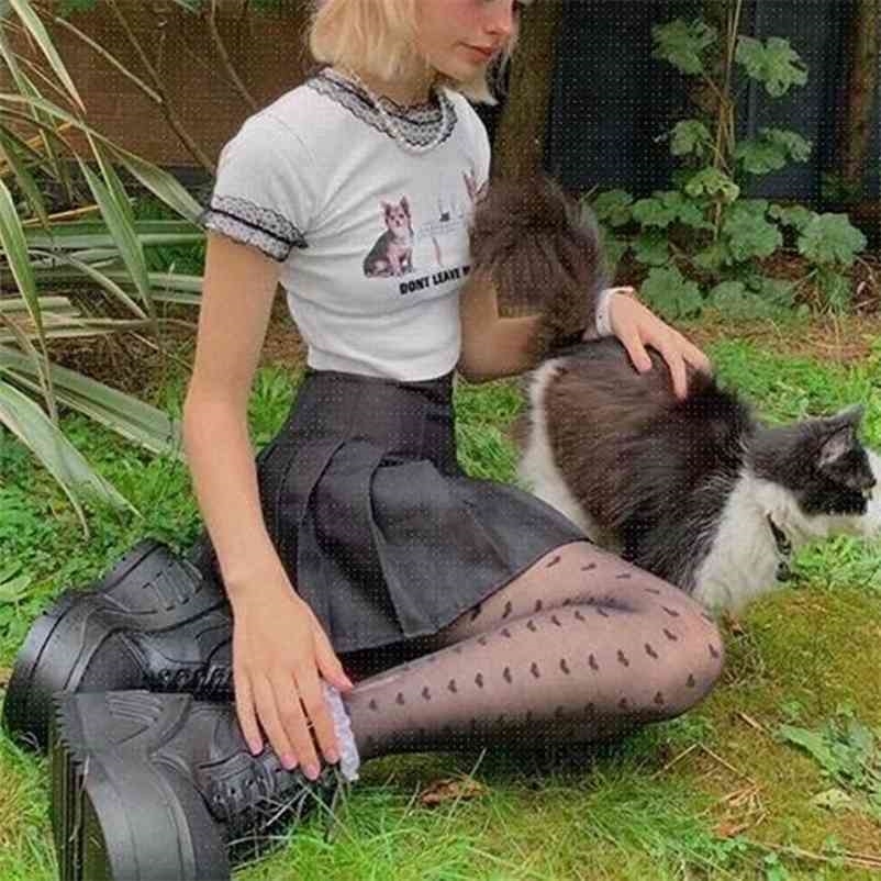 Casual Woman Beige Lace Patchwork Short T-Shirt Spring Fashion Ladies Slim Soft Printed Tops Girls Cute Streetwear Top 210515