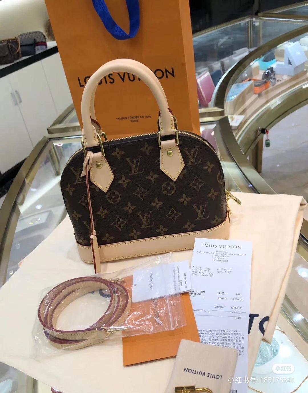lv LOUIS BAG VITTON women Designer luxury Bag BB Tote Women Shoulder Bags Messenger Bag Handbags Shell Purse Ladies Cos
lv LOUIS BAG VITTON women Designer luxury Bag BB Tote Women Shoulder Bags Messenger Bag Handbags Shell Purse Ladies Cos