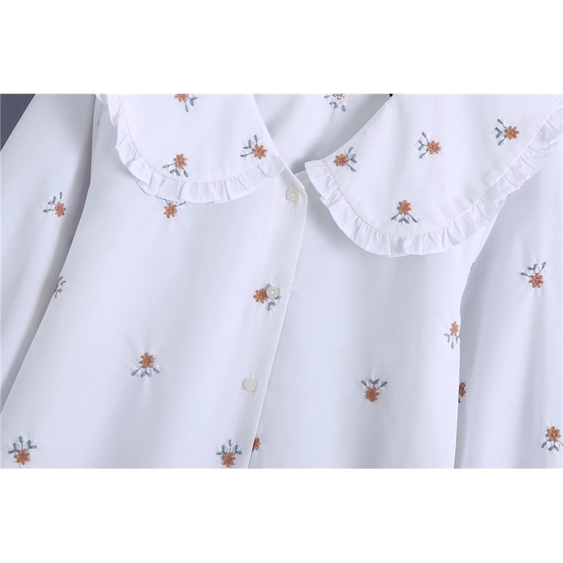 Elegant Women Floral Embroidery Shirts Fashion Ladies White Peter pan Collar Tops Streetwear Female Chic Blouses 210430